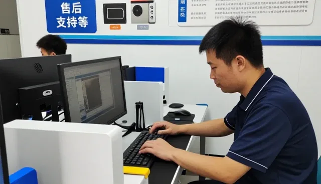 都昌县瑷源杉服装店分享包装配送来料加工应用经验